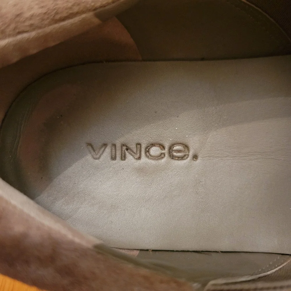 Vince‎ Suede Leather Platform Slip On WARREN Casual Shoes 7 Tan Gray Preppy